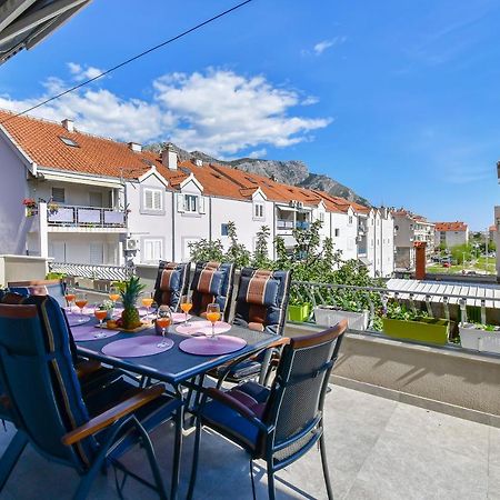 Apartment Ela أوميس المظهر الخارجي الصورة