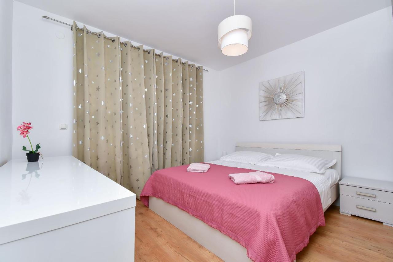 Apartment Ela أوميس المظهر الخارجي الصورة