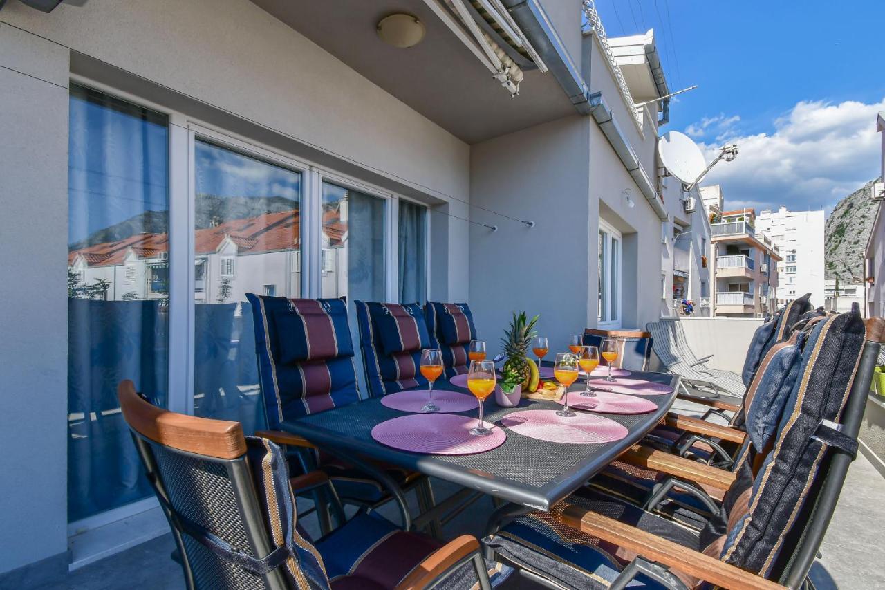 Apartment Ela أوميس المظهر الخارجي الصورة