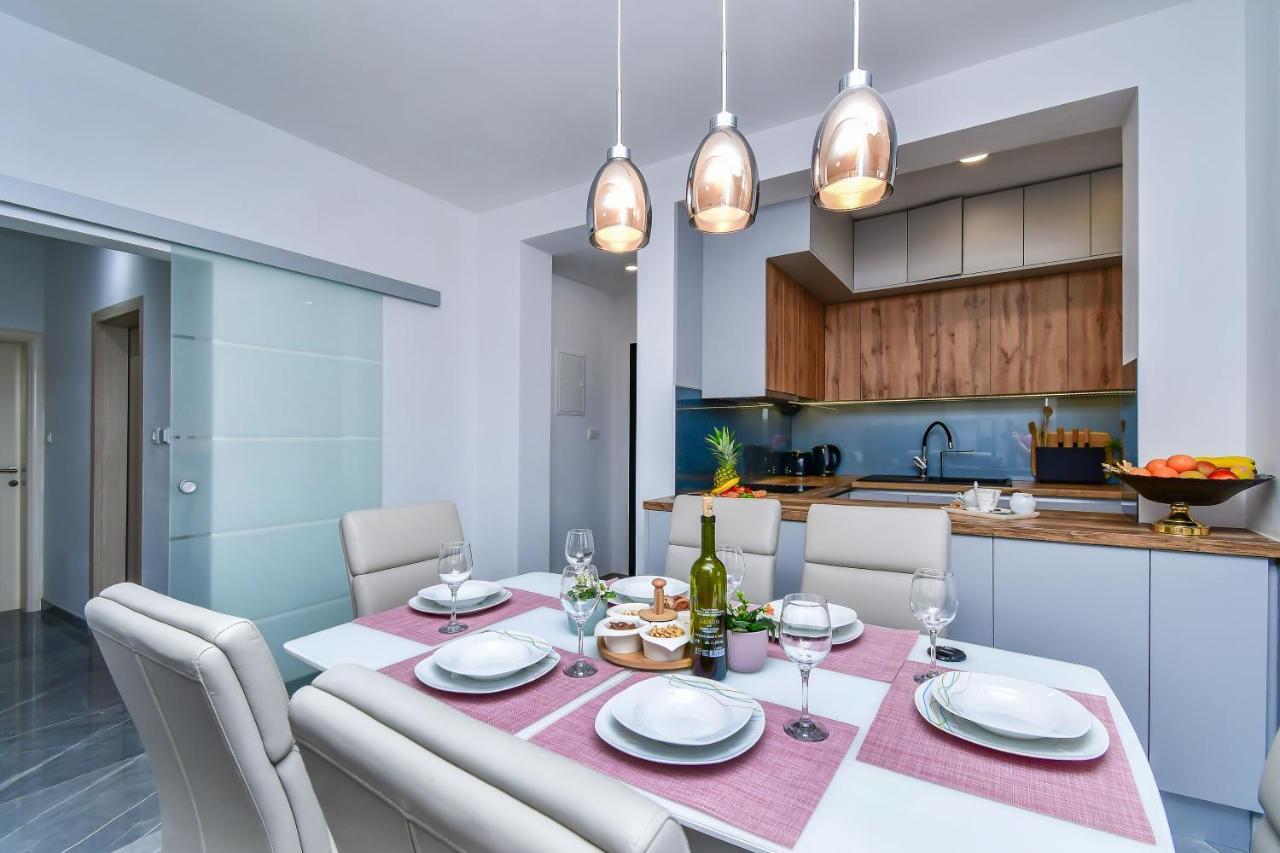 Apartment Ela أوميس المظهر الخارجي الصورة