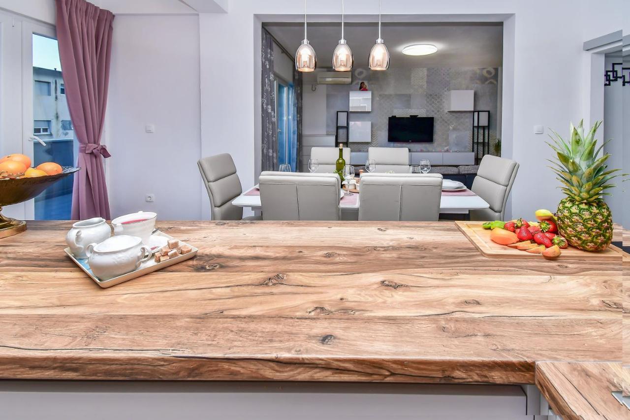 Apartment Ela أوميس المظهر الخارجي الصورة