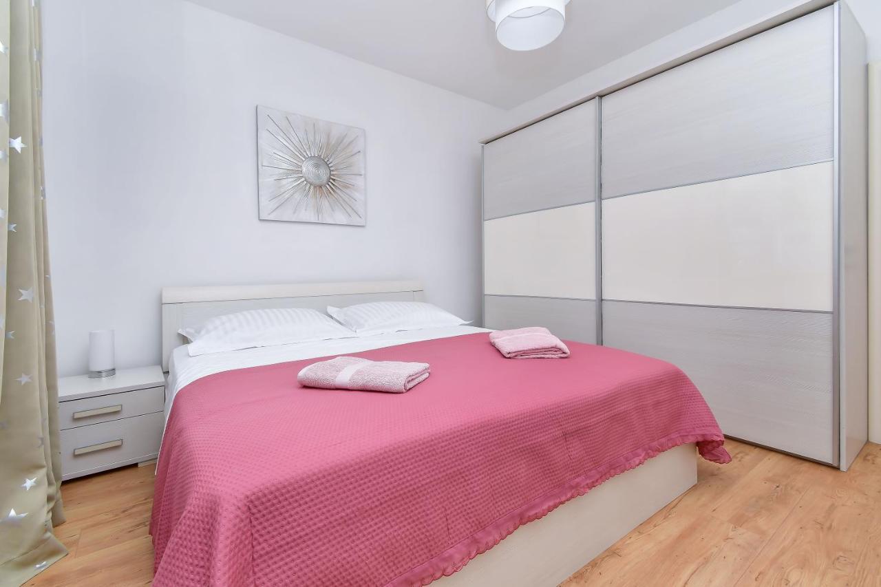 Apartment Ela أوميس المظهر الخارجي الصورة