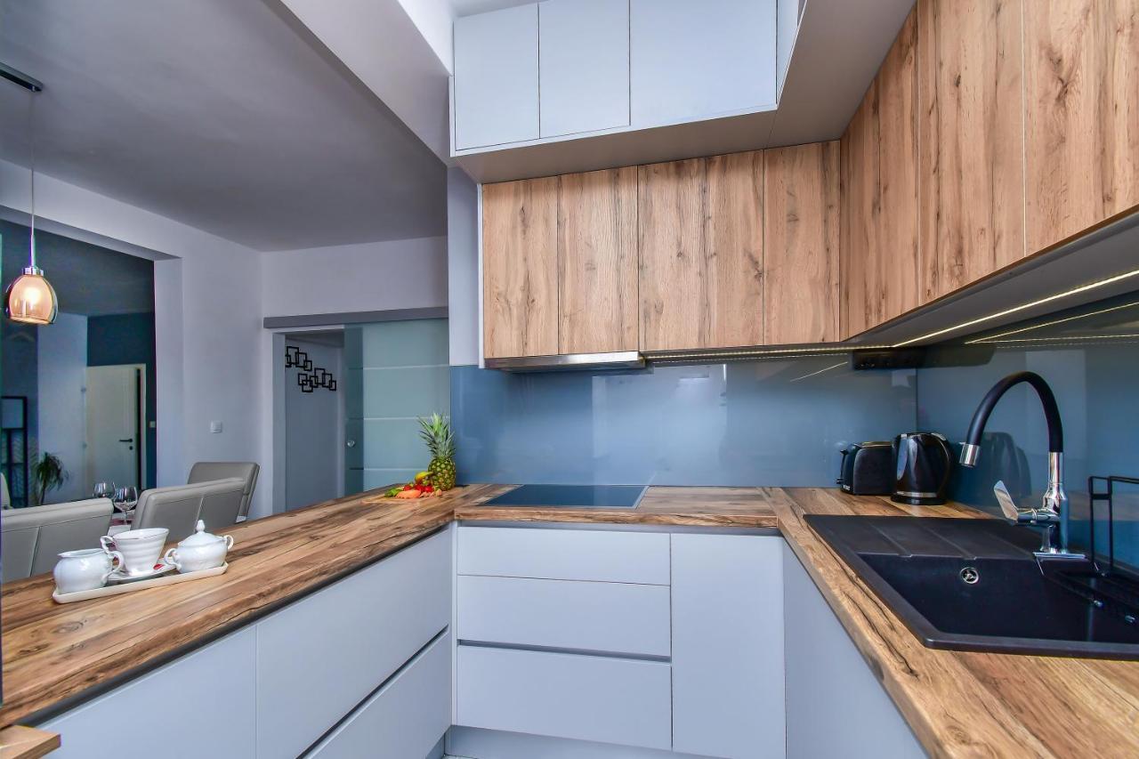 Apartment Ela أوميس المظهر الخارجي الصورة
