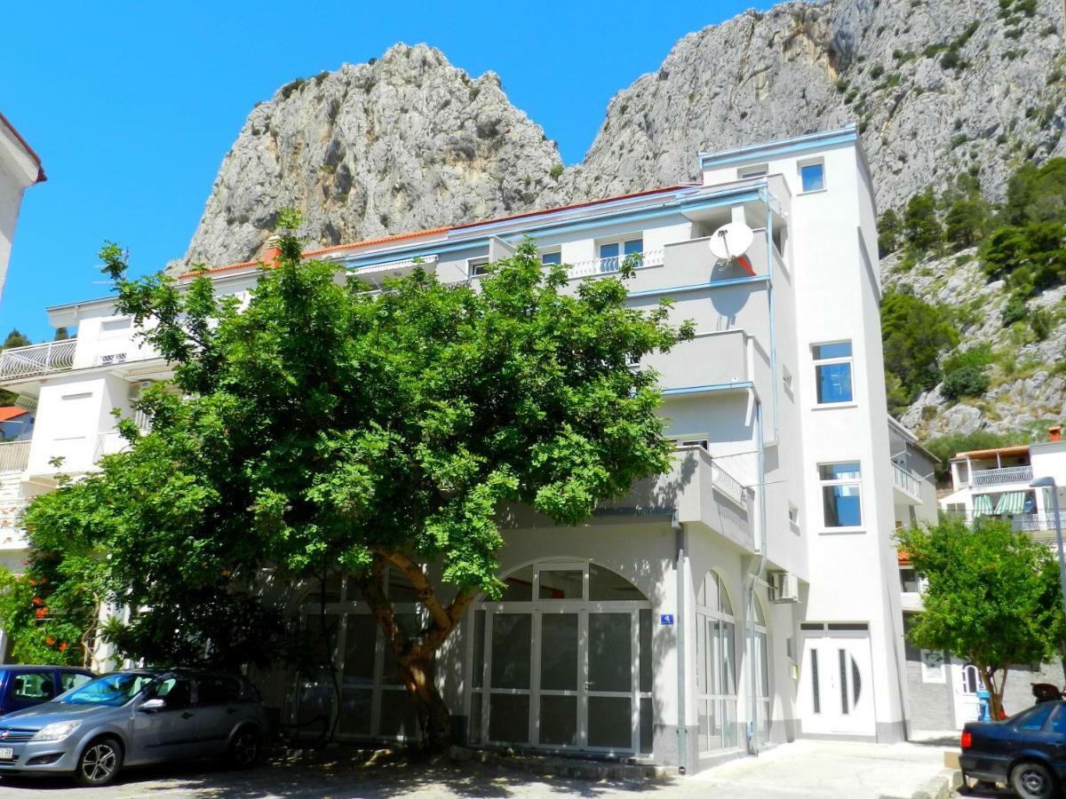 Apartment Ela أوميس المظهر الخارجي الصورة